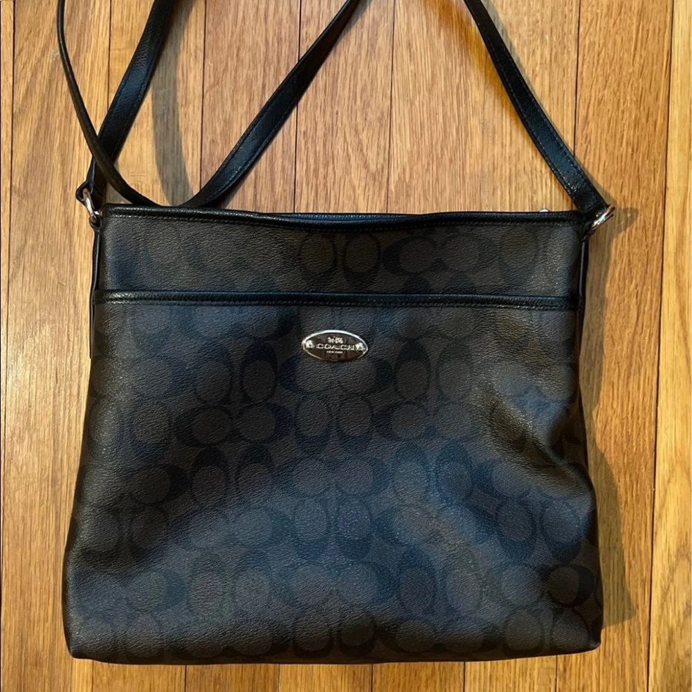 Signature Coach Cross Body Purse